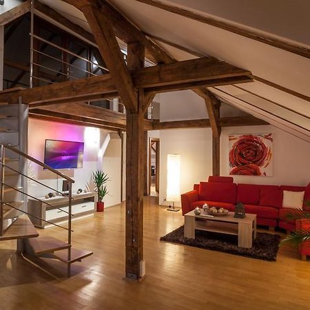 Amazing Charles Bridge Apartment Praha Ruang foto