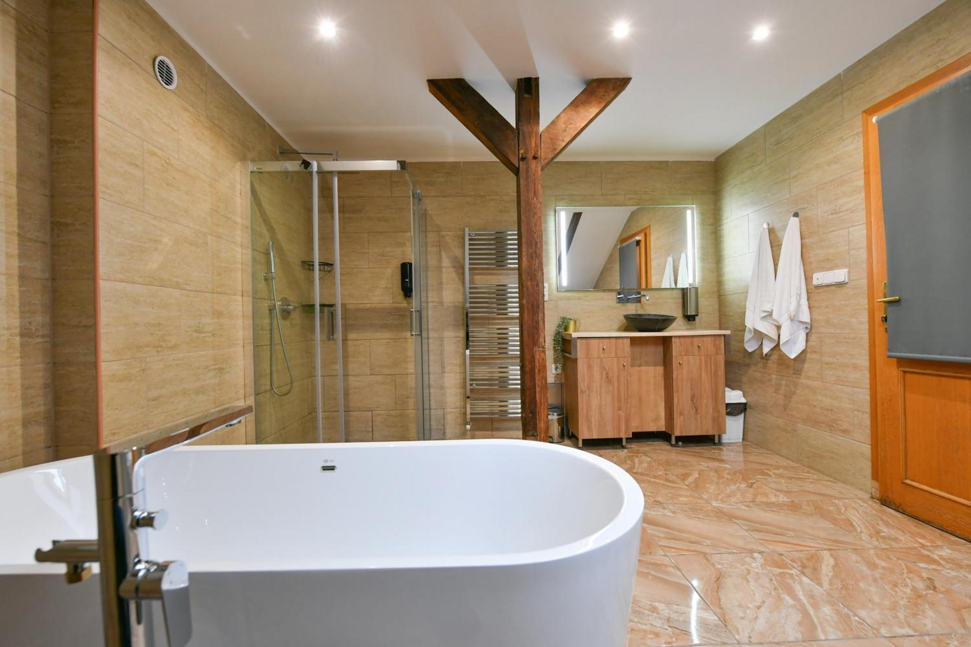 Amazing Charles Bridge Apartment Praha Bagian luar foto