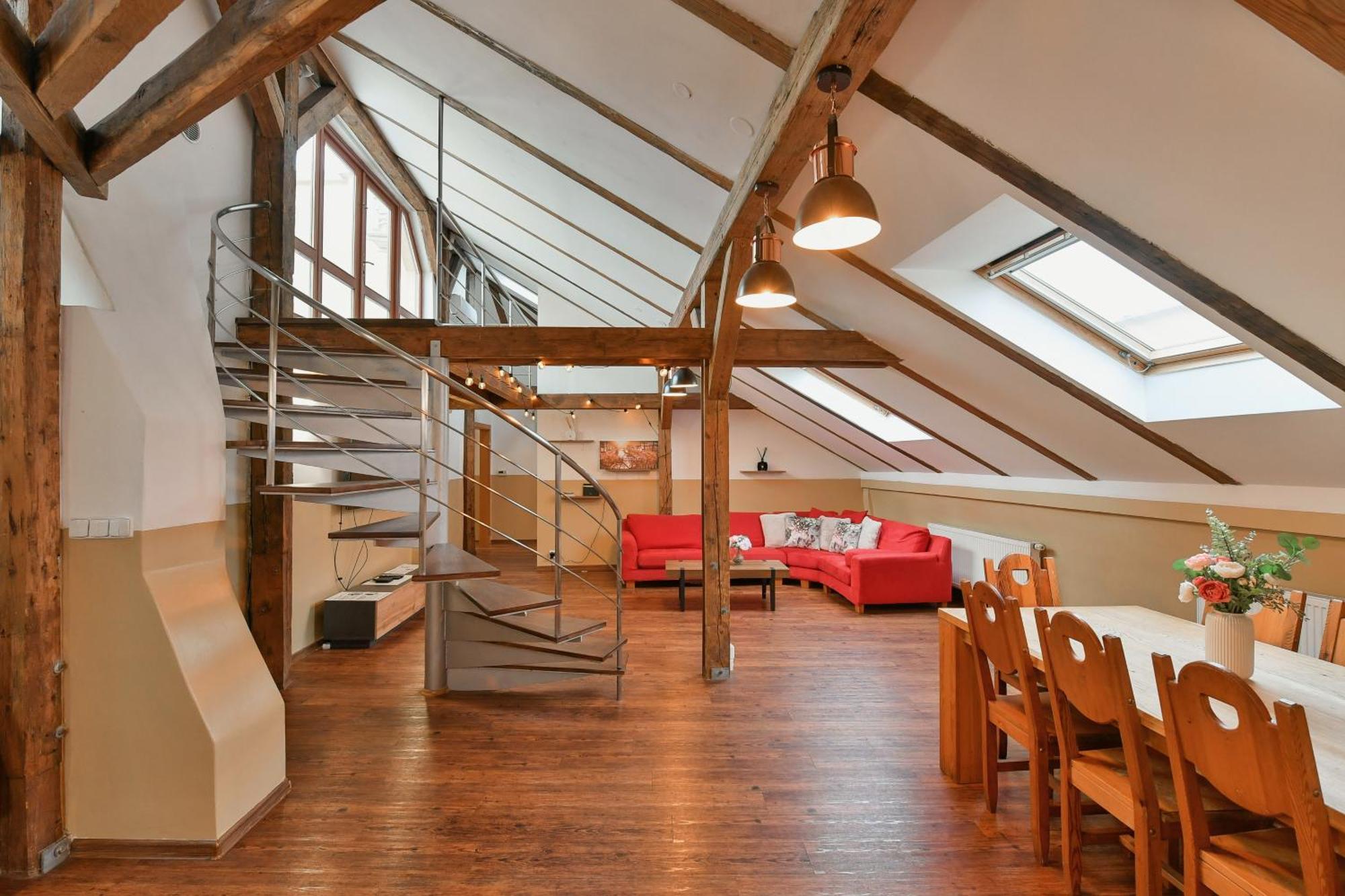 Amazing Charles Bridge Apartment Praha Bagian luar foto