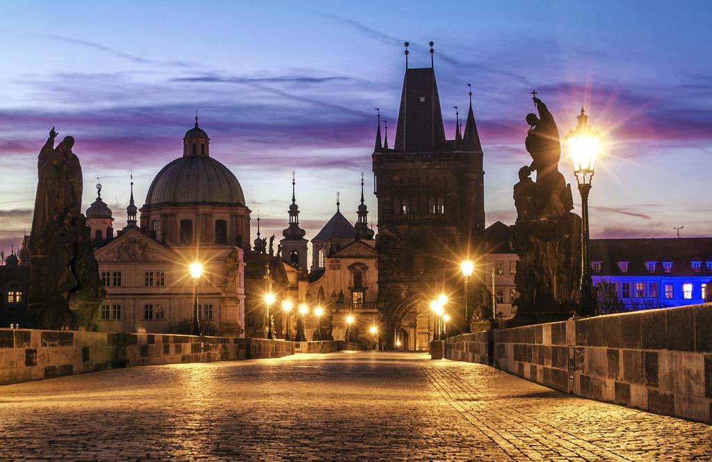 Amazing Charles Bridge Apartment Praha Ruang foto