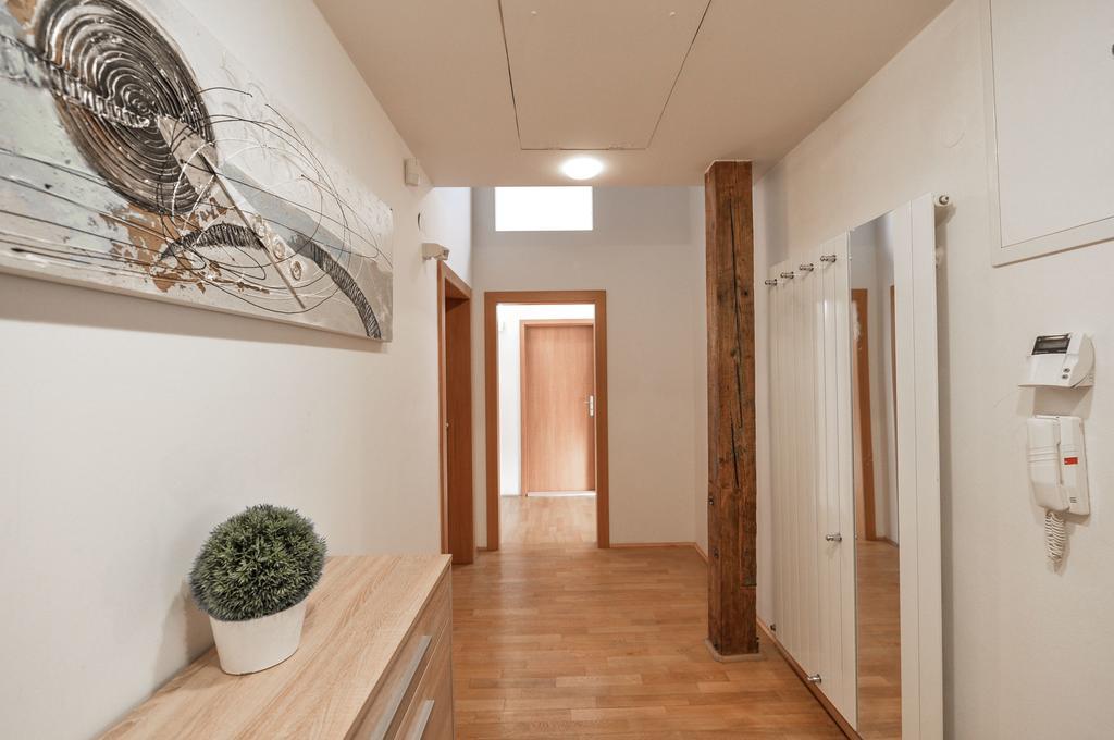 Amazing Charles Bridge Apartment Praha Bagian luar foto
